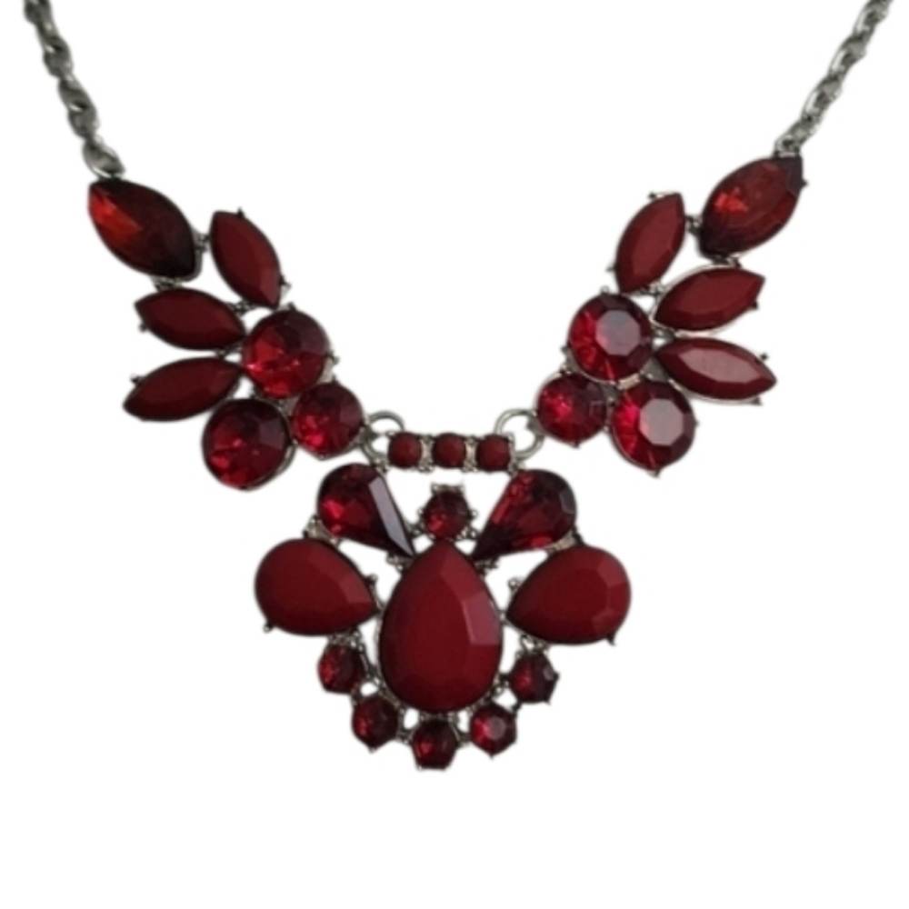 Chic Ruby Red Statement Necklace